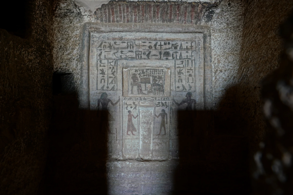 Hauptkultnische im Grab von Mechu (QH25) in Qubbet el-Hawa in Assuan