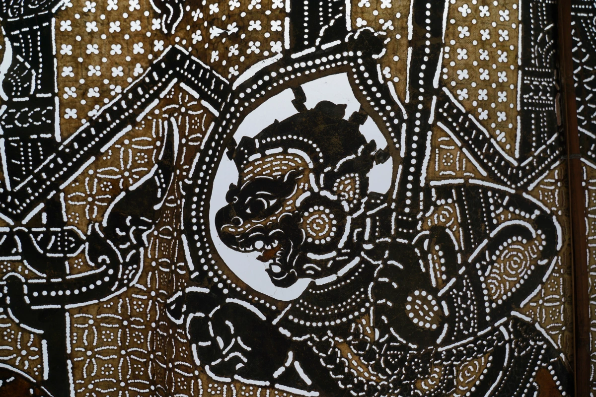 Details eines Schattenbilds eines Dämons Wat Khanon Nang Yai Museum