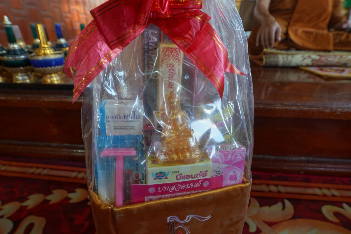 Geschenk an den Mönch